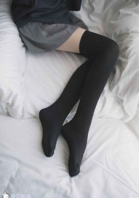 娇妻被淫