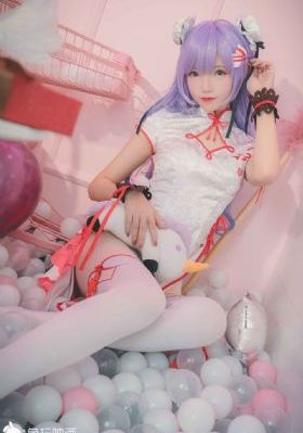瞧着一家子