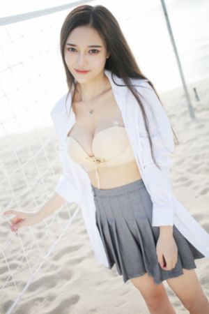 丰满的大胸女朋友3在线看