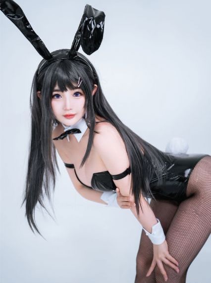 谁和他睡了