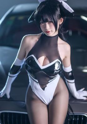鱼跃在花见